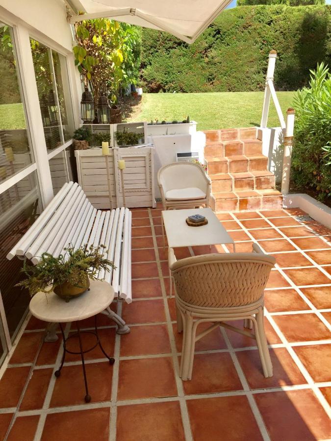 Estudio A 10 Minutos Del Puerto Banus Estepona Bagian luar foto