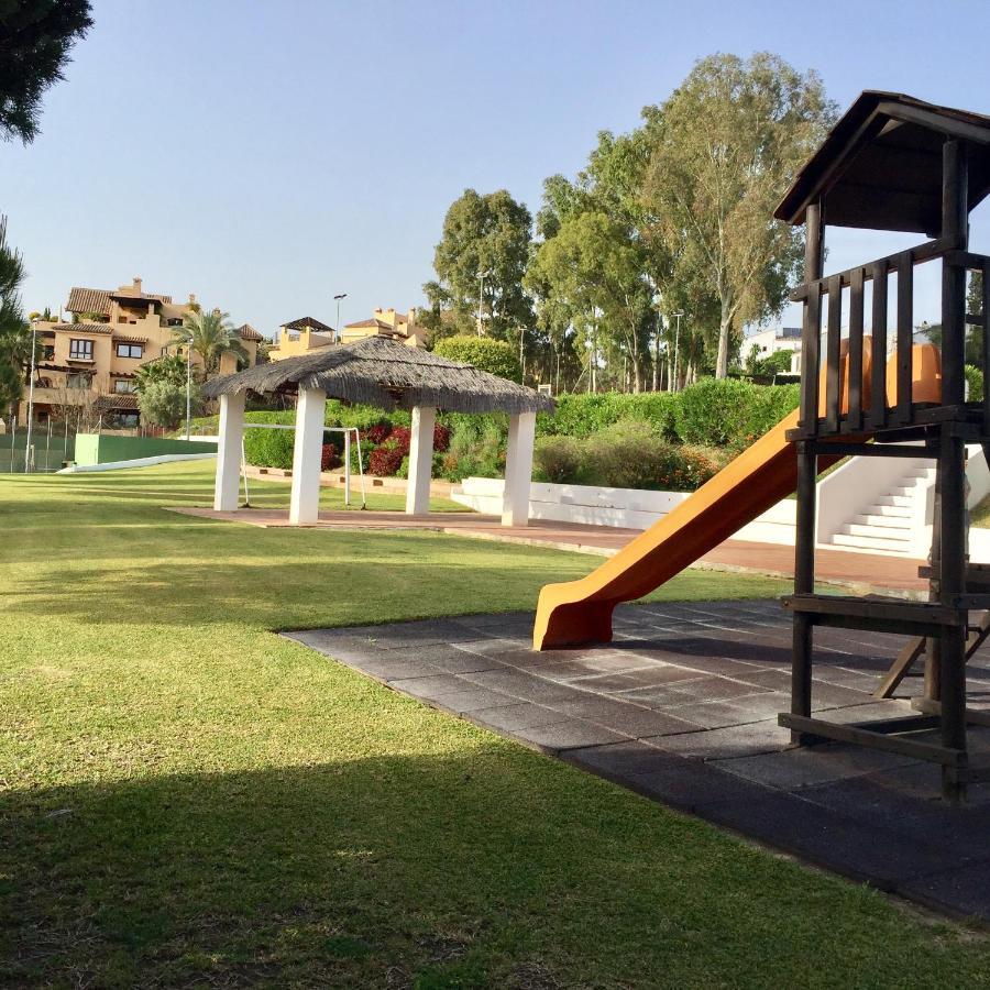 Estudio A 10 Minutos Del Puerto Banus Estepona Bagian luar foto