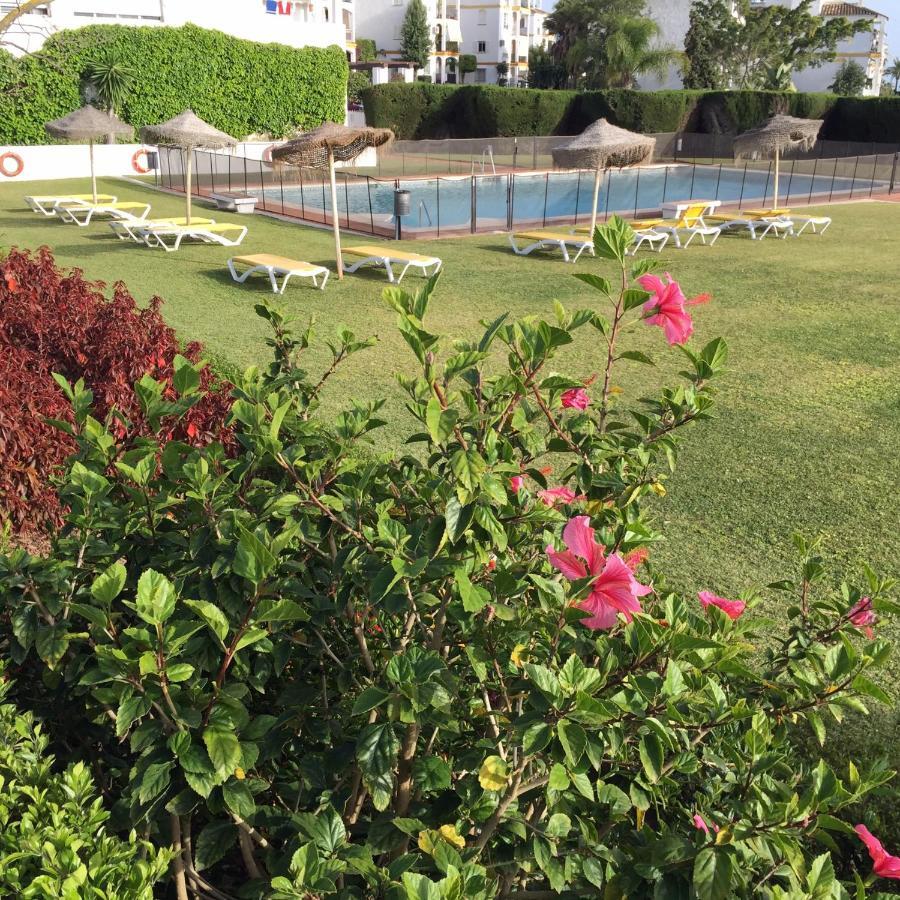 Estudio A 10 Minutos Del Puerto Banus Estepona Bagian luar foto