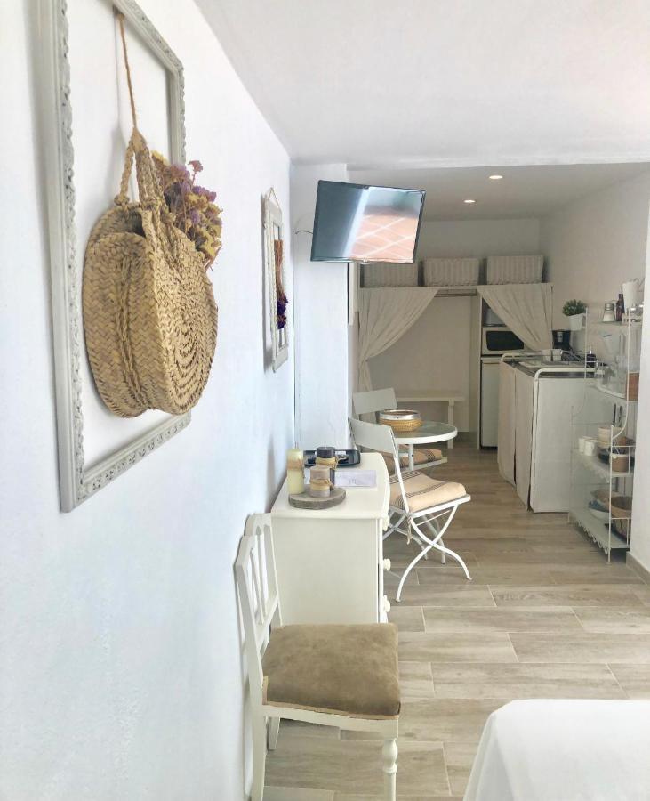 Estudio A 10 Minutos Del Puerto Banus Estepona Bagian luar foto